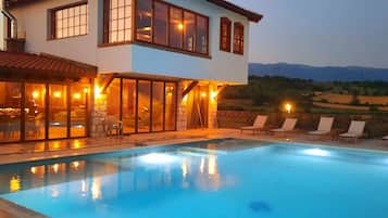 Biệt thự Deluxe | Bàn ủi/dụng cụ ủi quần áo, truy cập Internet không dây miễn phí