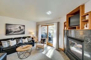 TV, fireplace - Shuttle to Beaver Creek Resort: Avon Ski Escape! (Avon)