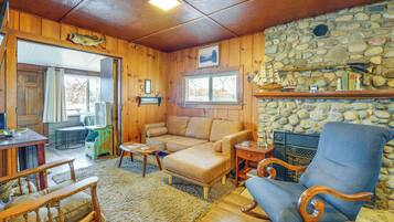 Télévision, cheminée