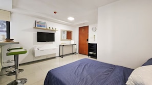 1 多间卧室、办公桌、免费 WiFi、床单