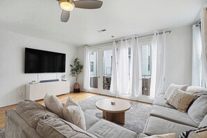 TV, stereo, offices