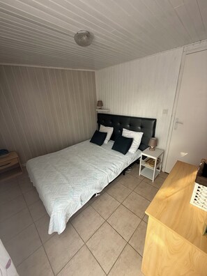 3 quartos, ferros/tábuas de passar roupa, Wi-Fi