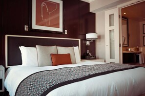 Basic Single Room, Balcony, Bay View | Desk, free WiFi