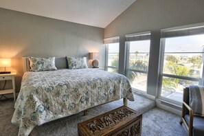 2 bedrooms, iron/ironing board, free WiFi - Updated 2-Level Madeira Beach Yacht Club Condo – Porch, Pool Access & Walk to the Beach (Madeira Beach)