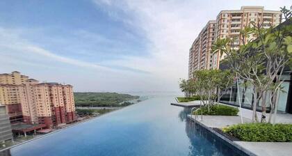 Urban Suites Georgetown Penang 6pax 3BR Family Cozy Homestay