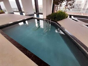 Indoor pool, outdoor pool - Urban Suites Georgetown Penang 6pax 3BR Family Cozy Homestay (George Town)