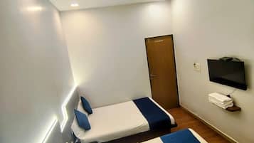 In-room safe, soundproofing, free WiFi