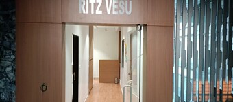 Hotel Ritz Vesu