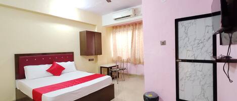 Bureau, espace de travail pour ordinateur portable