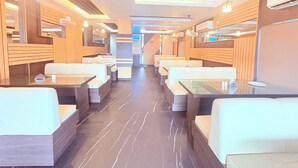 Restaurant - Hotel GC International (Digha)