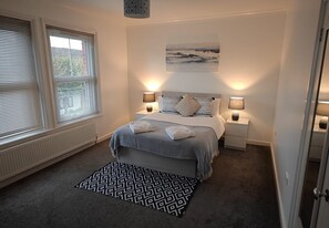 2 bedrooms - Watford WD18 - Fantastic 2Bed/1Bath Flat w/ FREE Wi-Fi & Parking (Hertfordshire)