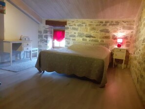 2 chambres, bureau, Wi-Fi gratuit