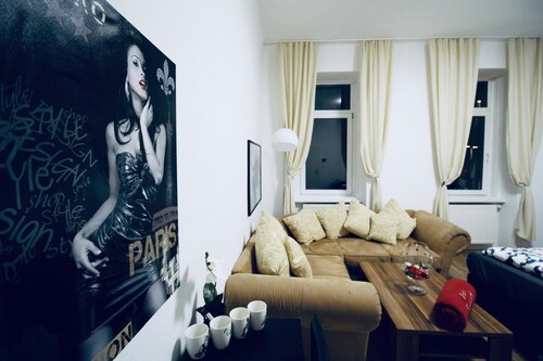 Cozy 2BR Apartment Near Augarten