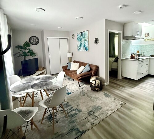 1-bedroom cozy private entry suite.
Pet-friendly