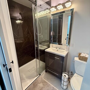 Shower, hair dryer, towels, soap - 1-bedroom cozy private entry suite.
Pet-friendly (Maple Ridge)