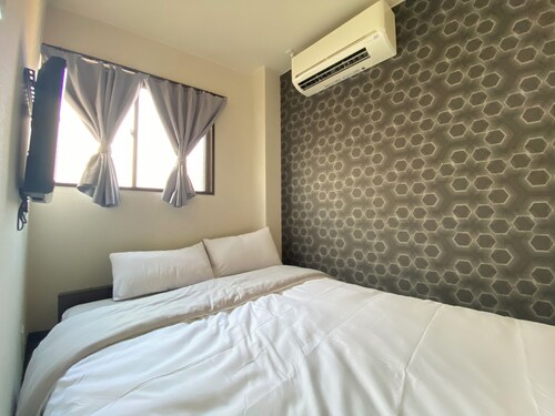 AkiraHome Dobutsuenmae / with private bath for groups / 2 min. walk from "Zoo Station" / 24 bedrooms