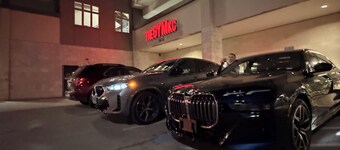 Stylish 1BR + Optional Luxury Car Rental in Kansas City