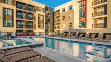 Piscina externa, piscina aquecida