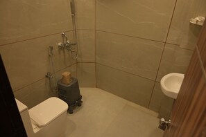 Dusche, Handtücher, Seife, Shampoo