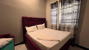 Desk, laptop workspace, free WiFi