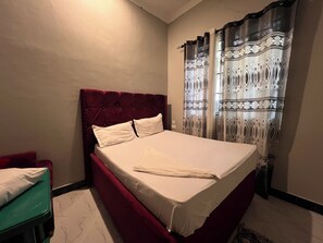 Desk, laptop workspace, free WiFi