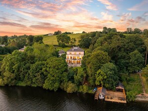 Exterior - Large luxury lakeside home to sleep 10 people (Shercock)