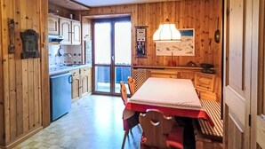 Dining - Nuccia Navalge by Interhome (Moena)