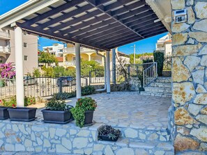 Property grounds - Apartment Ana by Interhome (Sv. Filip i Jakov)