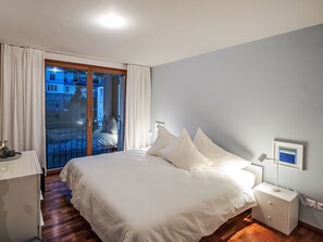 Internet - Chesa Promulins by Interhome (Samedan)