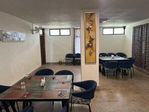 Kontinental morgenmad hver dag (250 INR pr. person)