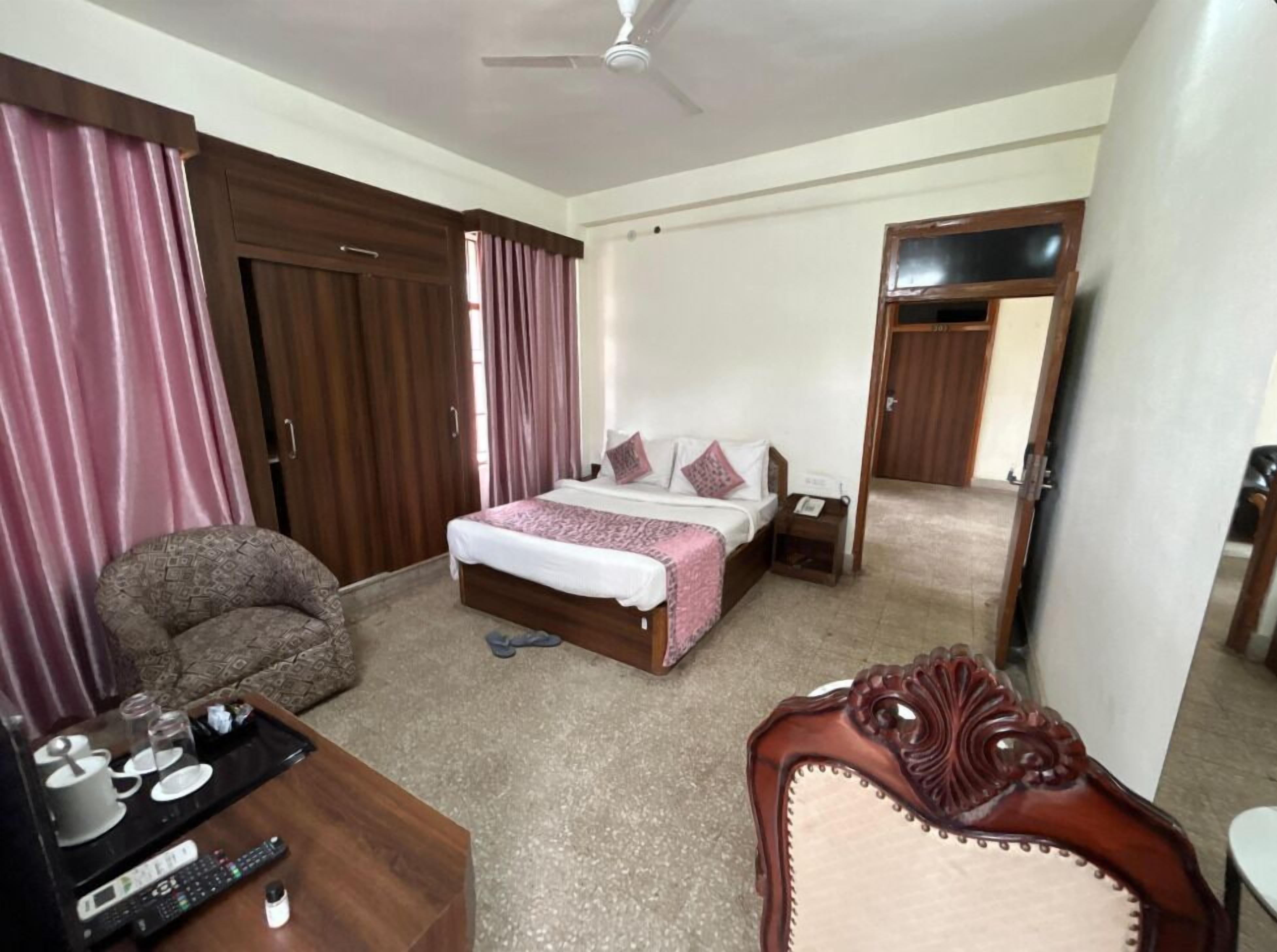 Yhden hengen deluxe-huone | Työpöytä, ilmainen Wi-Fi