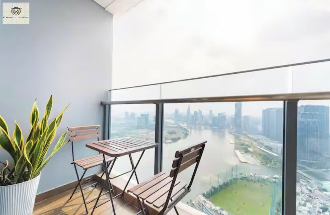 Premium bedding, down comforters, desk, blackout drapes