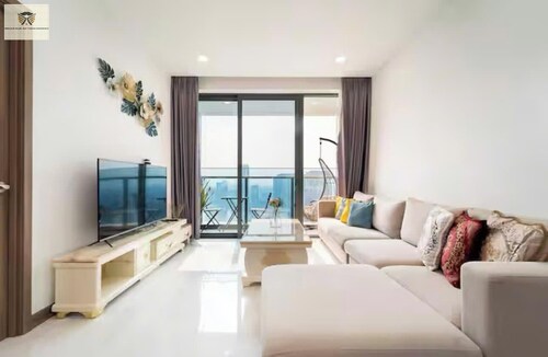 Sunwah Pearl Sky Tower Residence