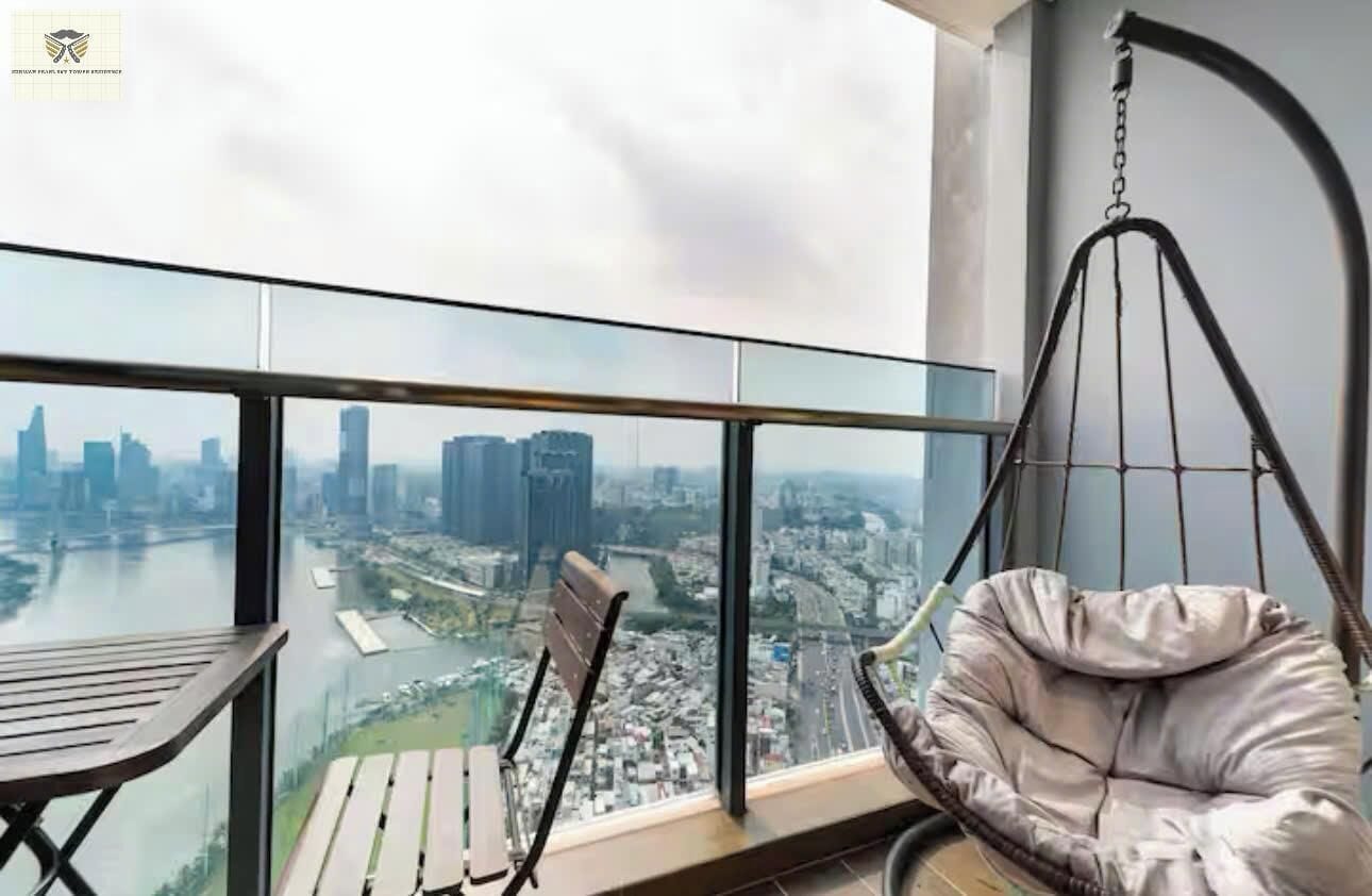 Premium bedding, down comforters, desk, blackout drapes