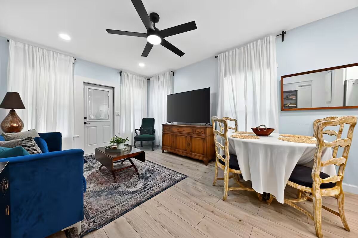 Charming West Palm Getaway - 2br Home Near Downtown - West Palm Beach, FL