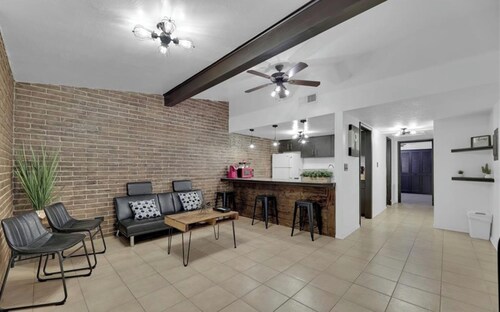 Charming 1BR Condo Near UTRGV & Downtown Edinburg