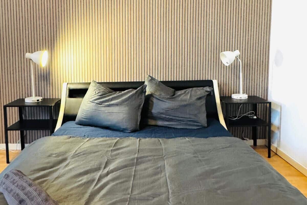 Fer et planche à repasser