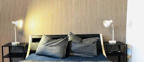 Basic Apartment | Iron/ironing board