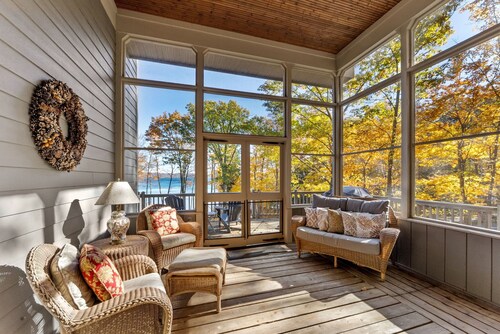 Beech Tree Lodge on Glen Lake in Beautiful Northern Michigan - Minutes from the Sleeping Bear Dunes