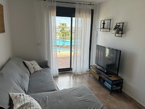 TV