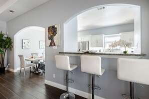 Interior - Charming villa, beautiful views, swimming pool and entertainment, enjoy !!!!!!! (Dallas)