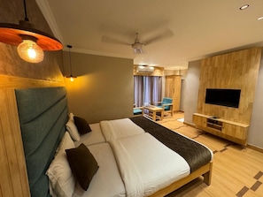 Chambre Double Standard | Bureau, fer et planche à repasser, Wi-Fi gratuit