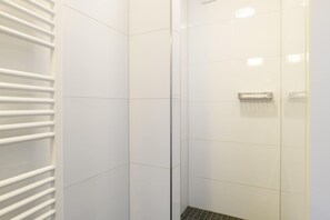 Shower - Cosy holiday home in centre of Terherne (Terherne)