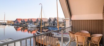 Cosy holiday home in centre of Terherne