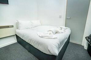 1 間睡房、書桌、熨斗/熨衫板、Wi-Fi