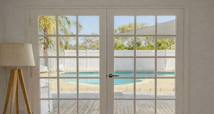 Yarrawonga Walk Everywhere by Ready Set Stay