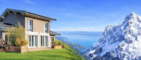 المنشأة من الخارج