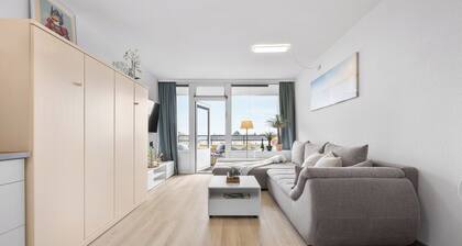 Cozy Holiday Apartment with Limited Sea View near the Beach in Wendtorf