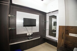 Single Room | Free WiFi