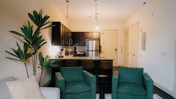 Smart TV, oficina y monitor de computadora